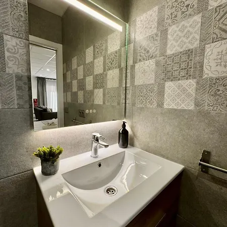 Apartment Estacion Mozarabes